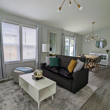 Contemporary 2-Bedroom Close To Downtown, Dining Γιουτζίν Εξωτερικό φωτογραφία
