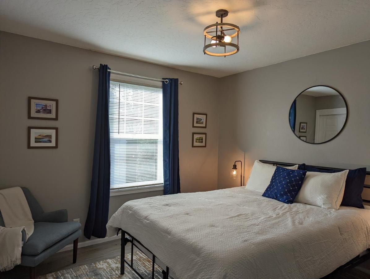 Contemporary 2-Bedroom Close To Downtown, Dining Γιουτζίν Εξωτερικό φωτογραφία