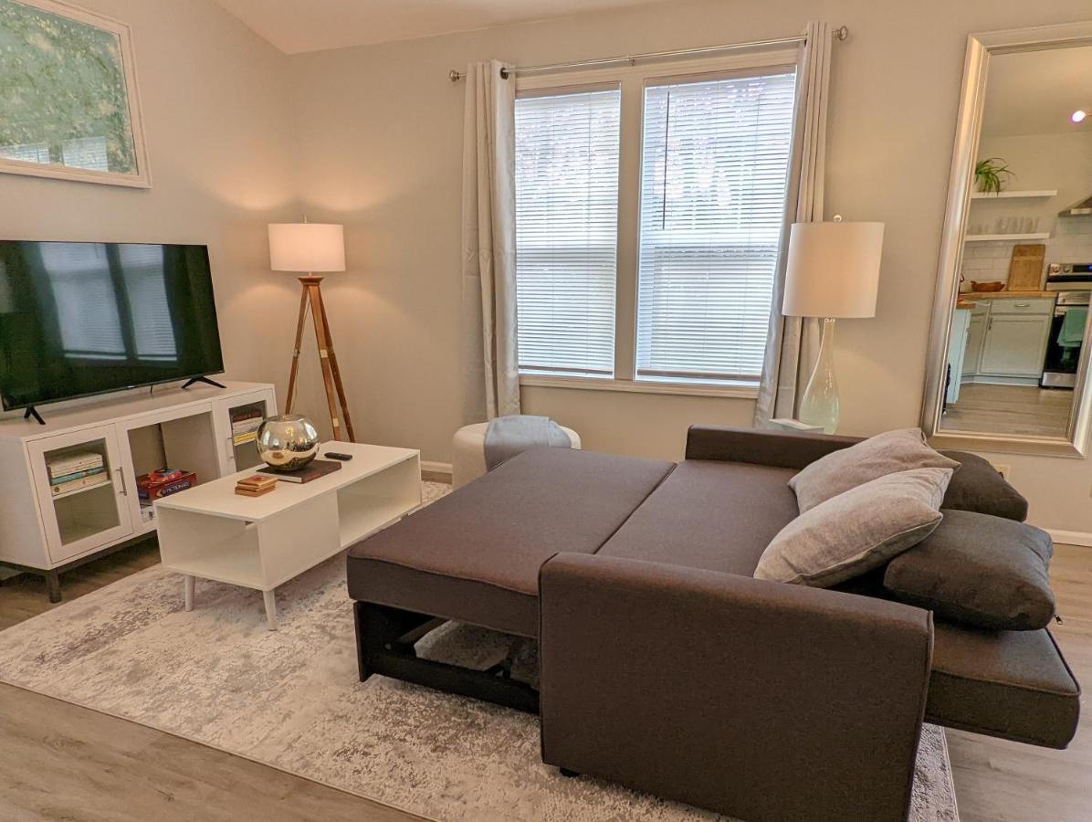 Contemporary 2-Bedroom Close To Downtown, Dining Γιουτζίν Εξωτερικό φωτογραφία