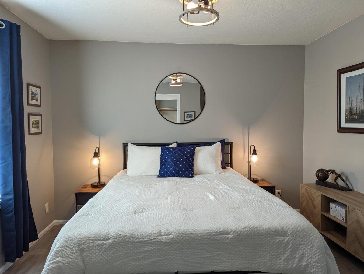 Contemporary 2-Bedroom Close To Downtown, Dining Γιουτζίν Εξωτερικό φωτογραφία